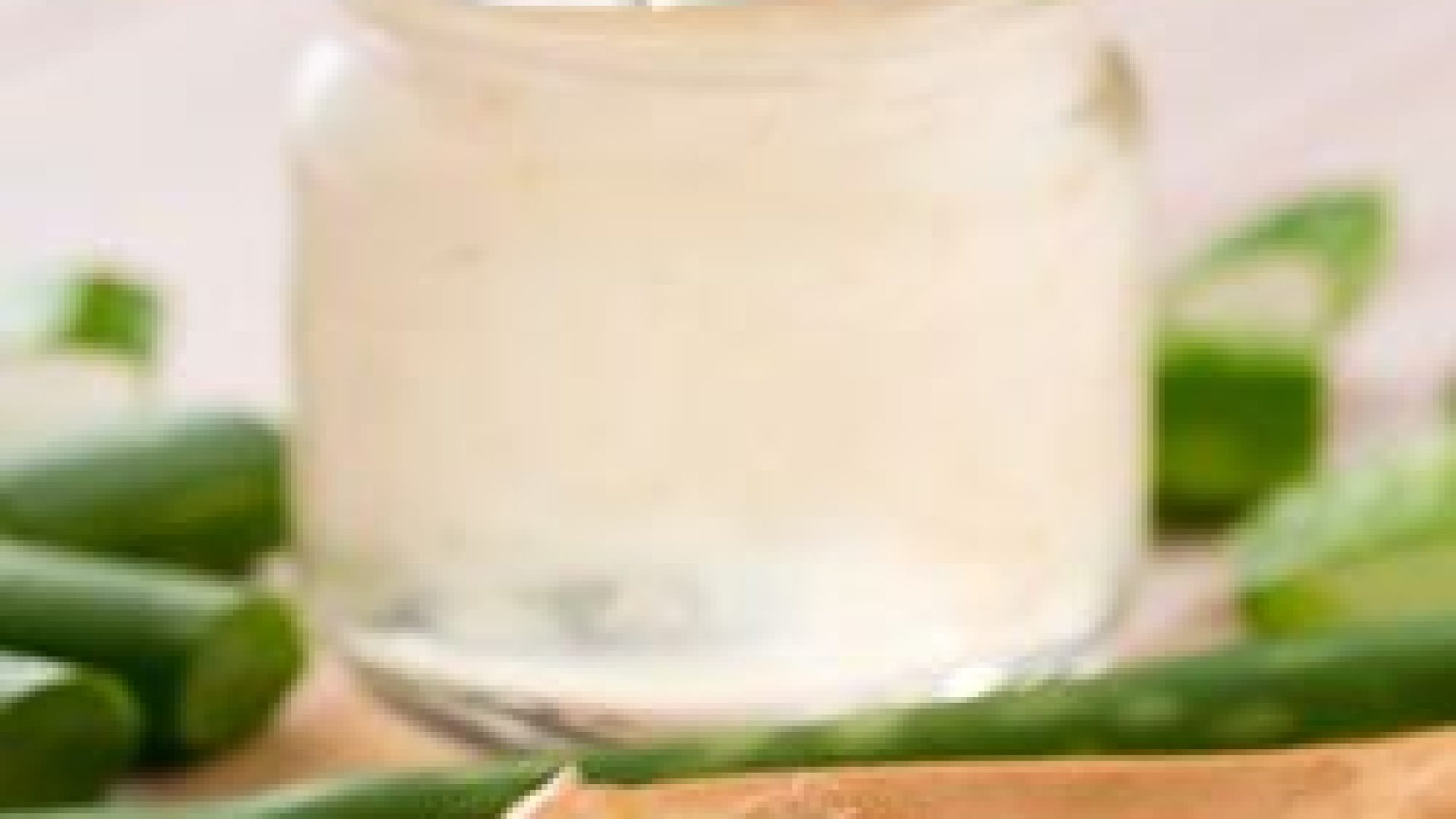 DIY Aloe Pectin Hair Gel | NaturallyCurly