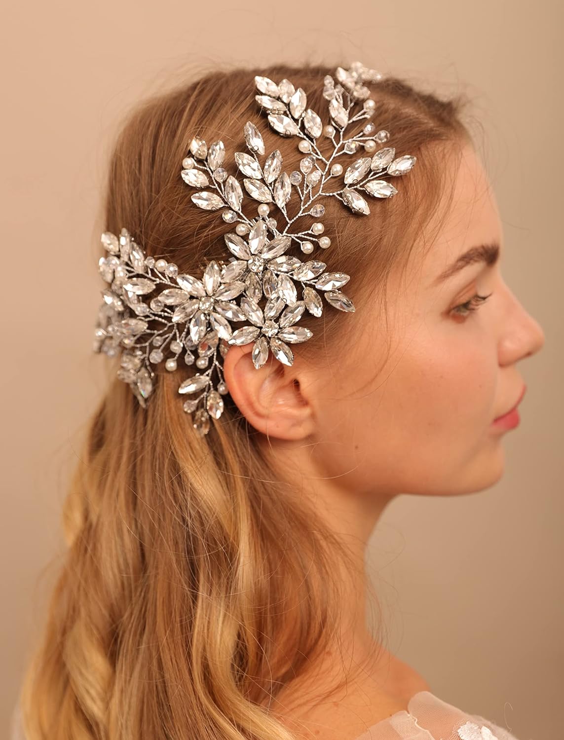 12 Magical Accessories to Enhance Your Prom Hairstyle display picture 2