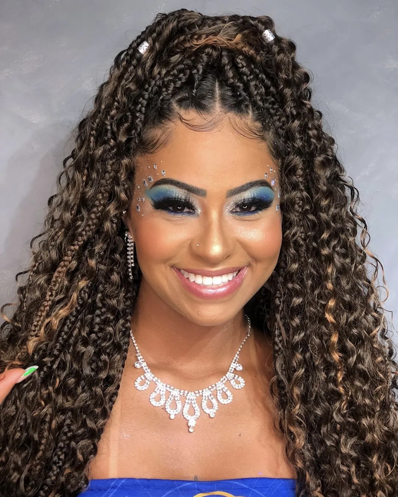 box braids with prom dress Our beautiful prom girl walkins for all braiding styles . . . . . . . . . .  . . #stitch-braids #designstitchbraids #stitching #walkinsonly  #bohoknotlessbraids #knotlessboxbraids #knotlessbraidsatl  #knotlessboxbraids #phillybraids #phillybraiding